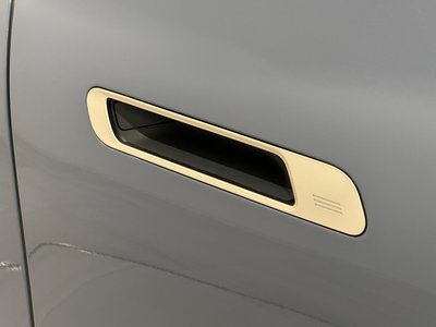 2024 BMW IX photo 16