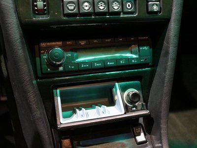 1994 Mercedes-BENZ E-CLASS — миниатюра 13