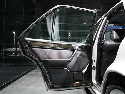 1994 Mercedes-BENZ E-CLASS — миниатюра 24