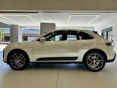 صورة مصغرة 3 لـ 2021 Porsche MACAN