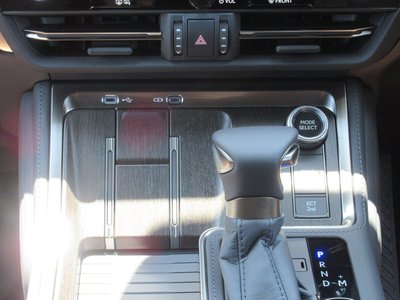 2025 Lexus GX — фото 63