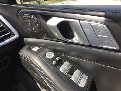 2019 BMW X7 — фото 28