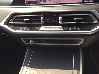 2019 BMW X7 — фото 24