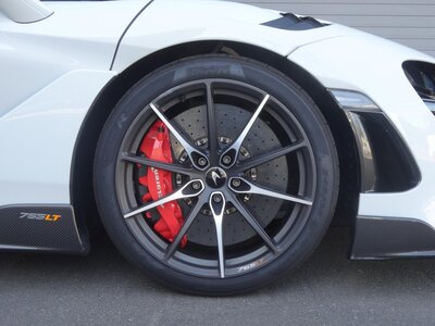 صورة 11 لـ 2021 Mclaren 765LT