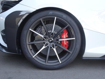 صورة 12 لـ 2021 Mclaren 765LT