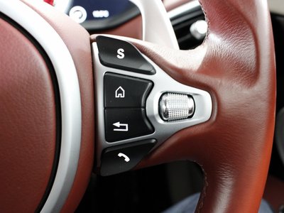 2017 Aston Martin DB11 — фото 28