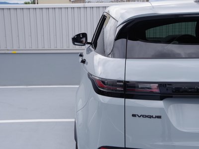 2025 LAND Rover RANGE ROVER EVOQUE thumbnail 23