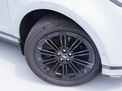 2025 LAND Rover RANGE ROVER EVOQUE thumbnail 24