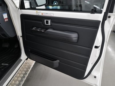 2024 Toyota LAND CRUISER 70 — фото 28