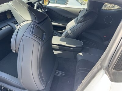2017 Lexus LC 照片 31