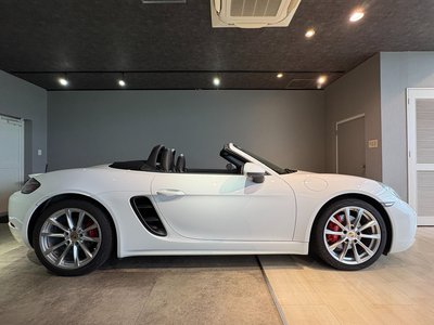 2017 Porsche 718 缩略图 3