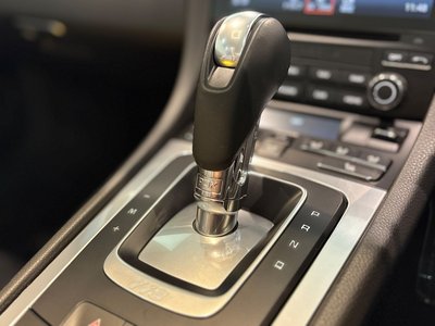 2017 Porsche 718 缩略图 31