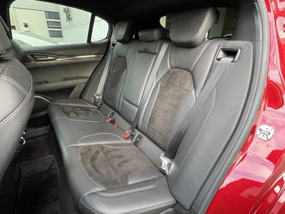 2019 ALFA Romeo STELVIO 缩略图 31