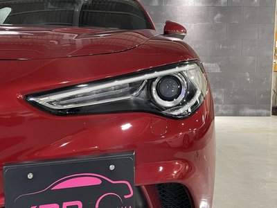 2019 ALFA Romeo STELVIO 缩略图 13