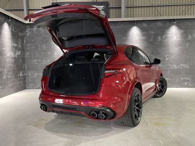 2019 ALFA Romeo STELVIO 缩略图 9