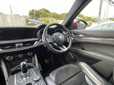 2019 ALFA Romeo STELVIO 缩略图 22