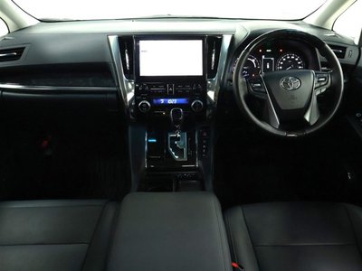2022 Toyota ALPHARD 照片 3