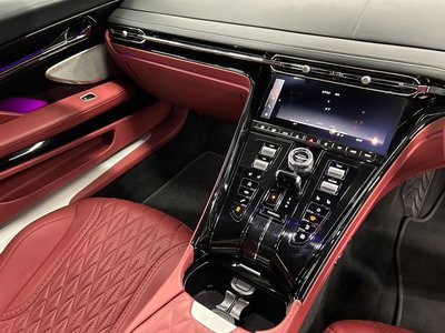 2024 Aston Martin DB12 照片 20