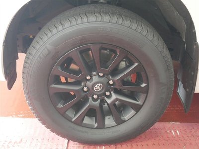 صورة 16 لـ 2023 Toyota LAND CRUISER PRADO