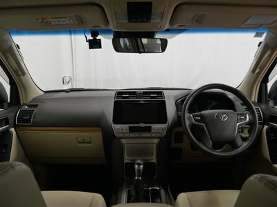 صورة 19 لـ 2023 Toyota LAND CRUISER PRADO