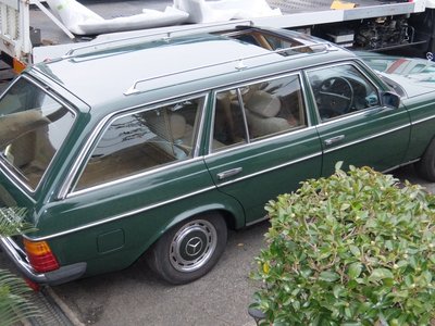 1984 Mercedes-BENZ MEDIUM-CLASS photo 21