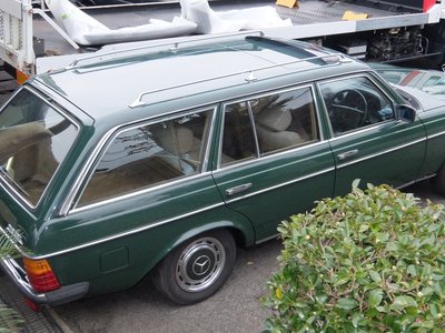 1984 Mercedes-BENZ MEDIUM-CLASS photo 6