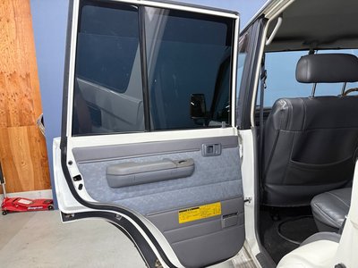 صورة مصغرة 23 لـ 2000 Toyota LAND CRUISER 70