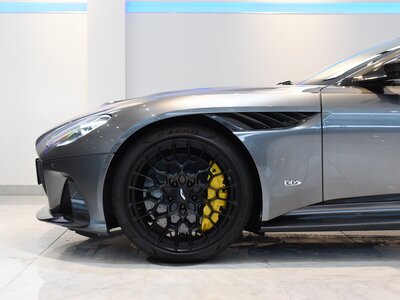 2024 Aston Martin DBS SUPERLEGGERA 照片 8