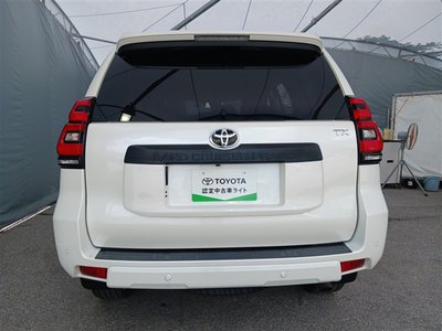 صورة 4 لـ 2023 Toyota LAND CRUISER PRADO
