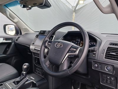صورة 21 لـ 2023 Toyota LAND CRUISER PRADO
