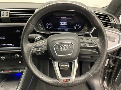 صورة 8 لـ 2021 AUDI RS Q3