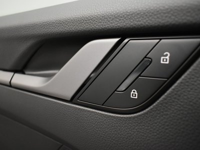 2025 Porsche 911 — миниатюра 31