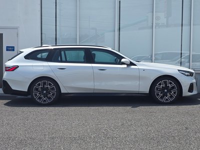 2025 BMW 5 SERIES TOURING 照片 15