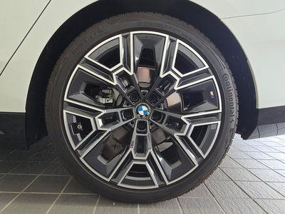 2025 BMW 5 SERIES TOURING photo 20
