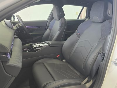 2025 BMW 5 SERIES TOURING photo 25
