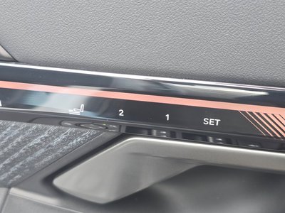 2025 BMW 5 SERIES TOURING photo 34