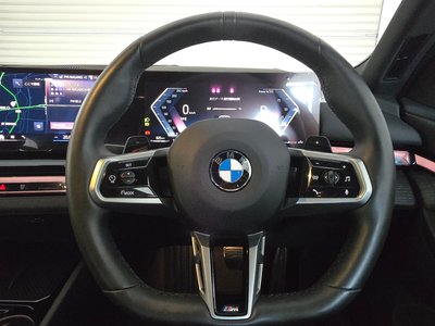 2025 BMW 5 SERIES TOURING photo 55