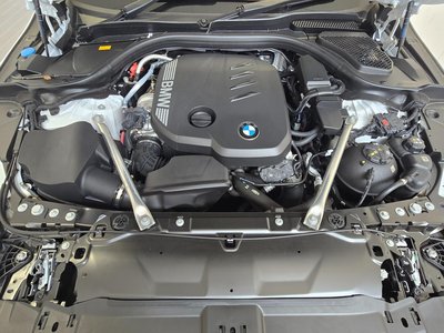 2025 BMW 5 SERIES TOURING photo 21