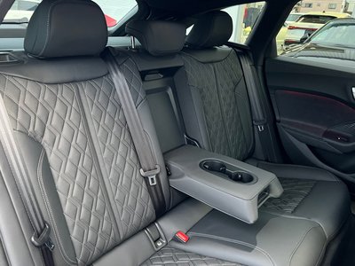 صورة 44 لـ 2025 AUDI A5 AVANT