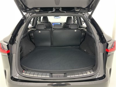 صورة 14 لـ 2023 Lexus NX