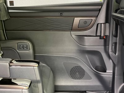 2024 Toyota ALPHARD — фото 36