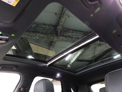 2021 Porsche CAYENNE photo 5