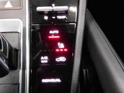2021 Porsche CAYENNE photo 15