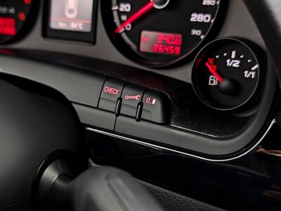 صورة 43 لـ 2007 AUDI RS4