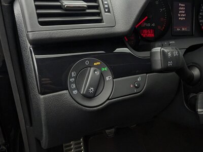 صورة 61 لـ 2007 AUDI RS4