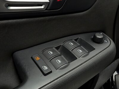صورة 65 لـ 2007 AUDI RS4