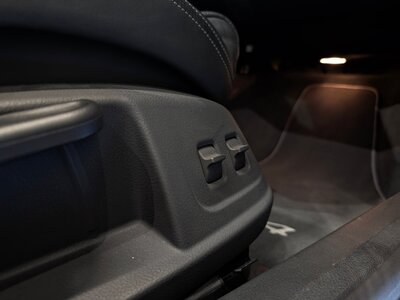 صورة 68 لـ 2007 AUDI RS4