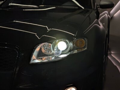 صورة 77 لـ 2007 AUDI RS4