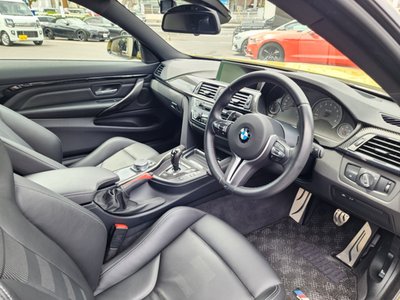 صورة 19 لـ 2014 BMW M4 COUPE