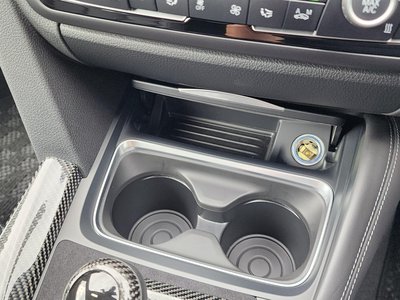 صورة 26 لـ 2014 BMW M4 COUPE